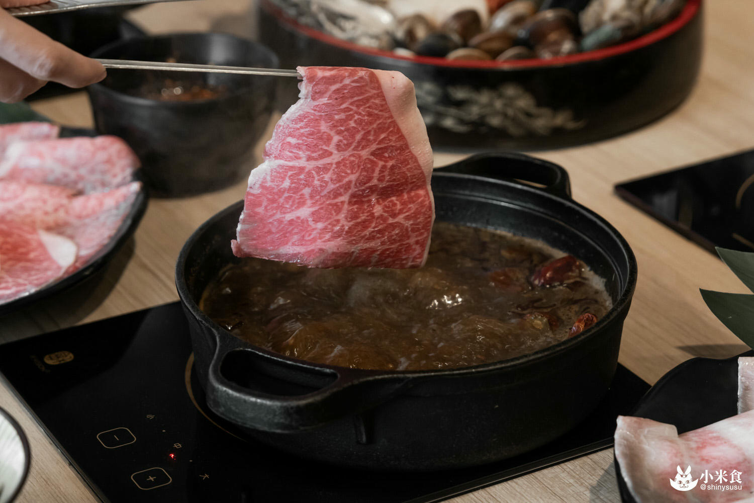 星火せいか餐酒鍋物|粉萌櫻花樹下。浪漫來一鍋和牛盛宴|和牛無限放題|沙鹿火鍋吃到飽推薦 - 第20張圖