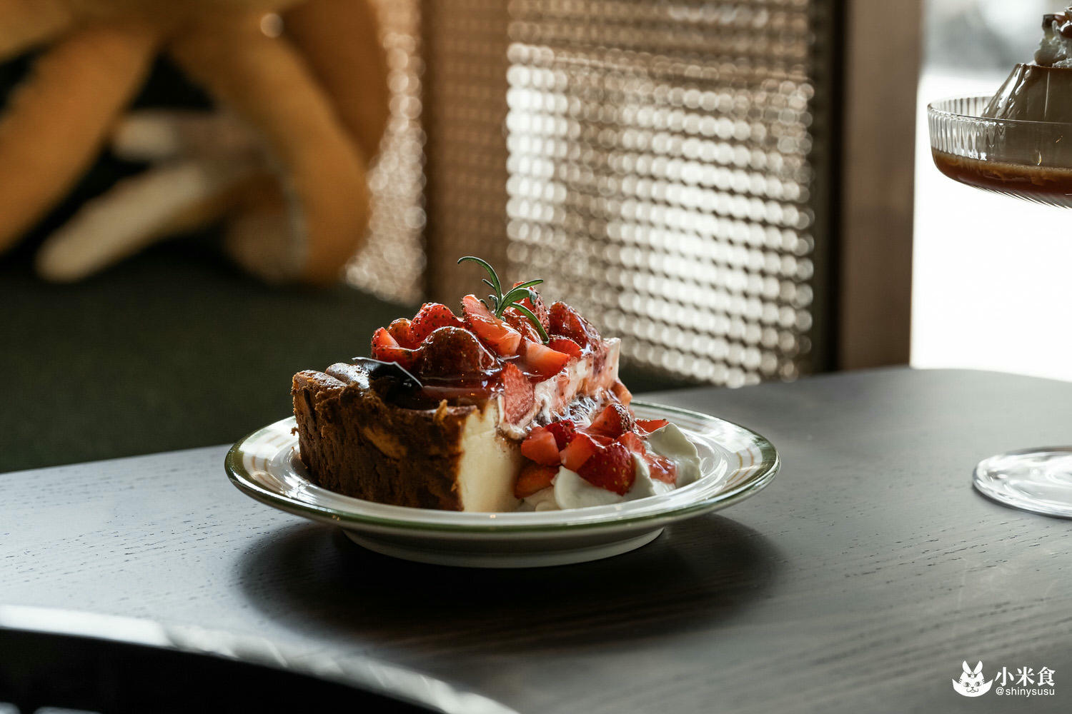 Celaffee Cafe|布丁與開心果提拉米蘇是必點!2025台中咖啡廳推薦,勤美誠品,向上市場美食 - 第38張圖