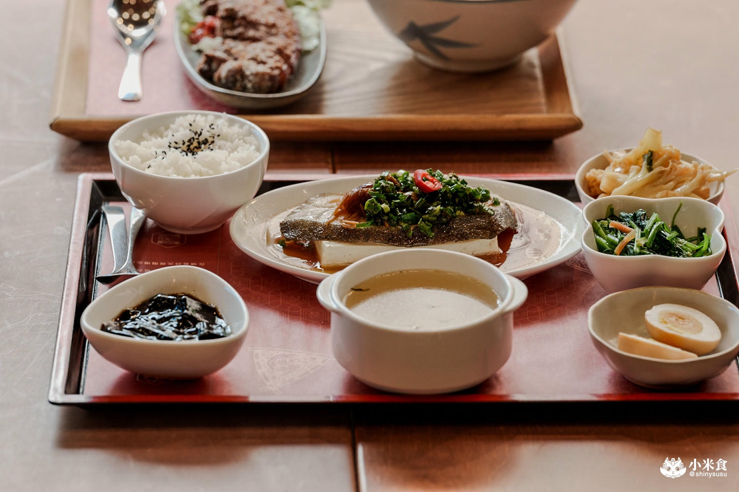 有春茶館-大墩店｜必吃椒鹽燒肉、蜜糖粳粽冰和古早味手路菜，台中公益路美食推薦