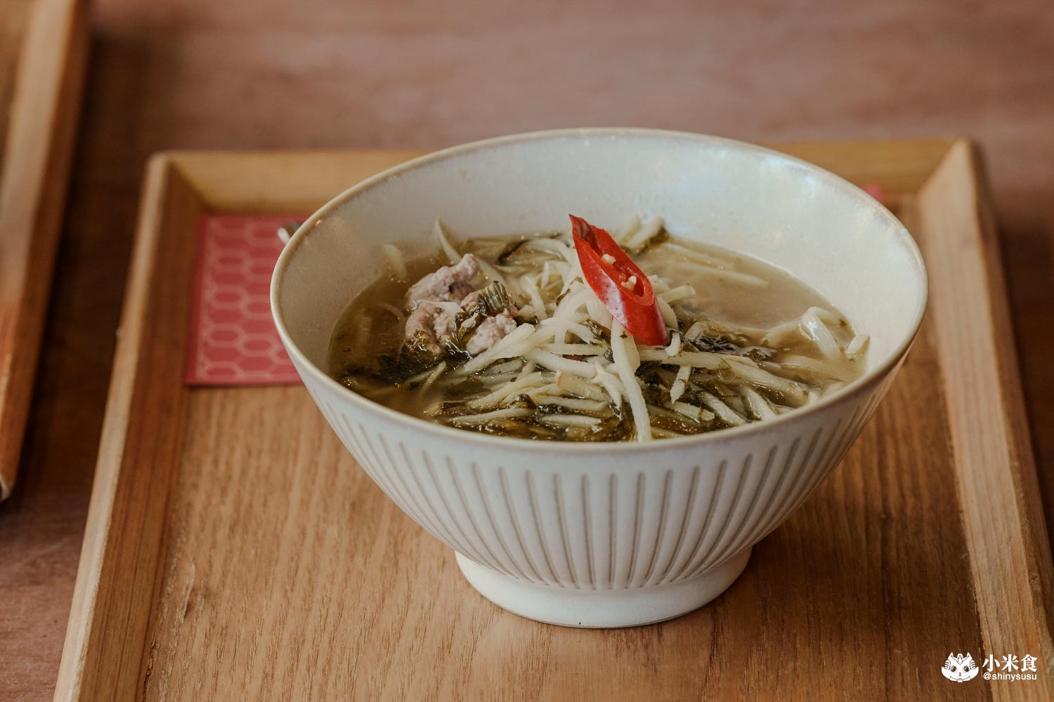 有春茶館-大墩店｜必吃椒鹽燒肉、蜜糖粳粽冰和古早味手路菜，台中公益路美食推薦