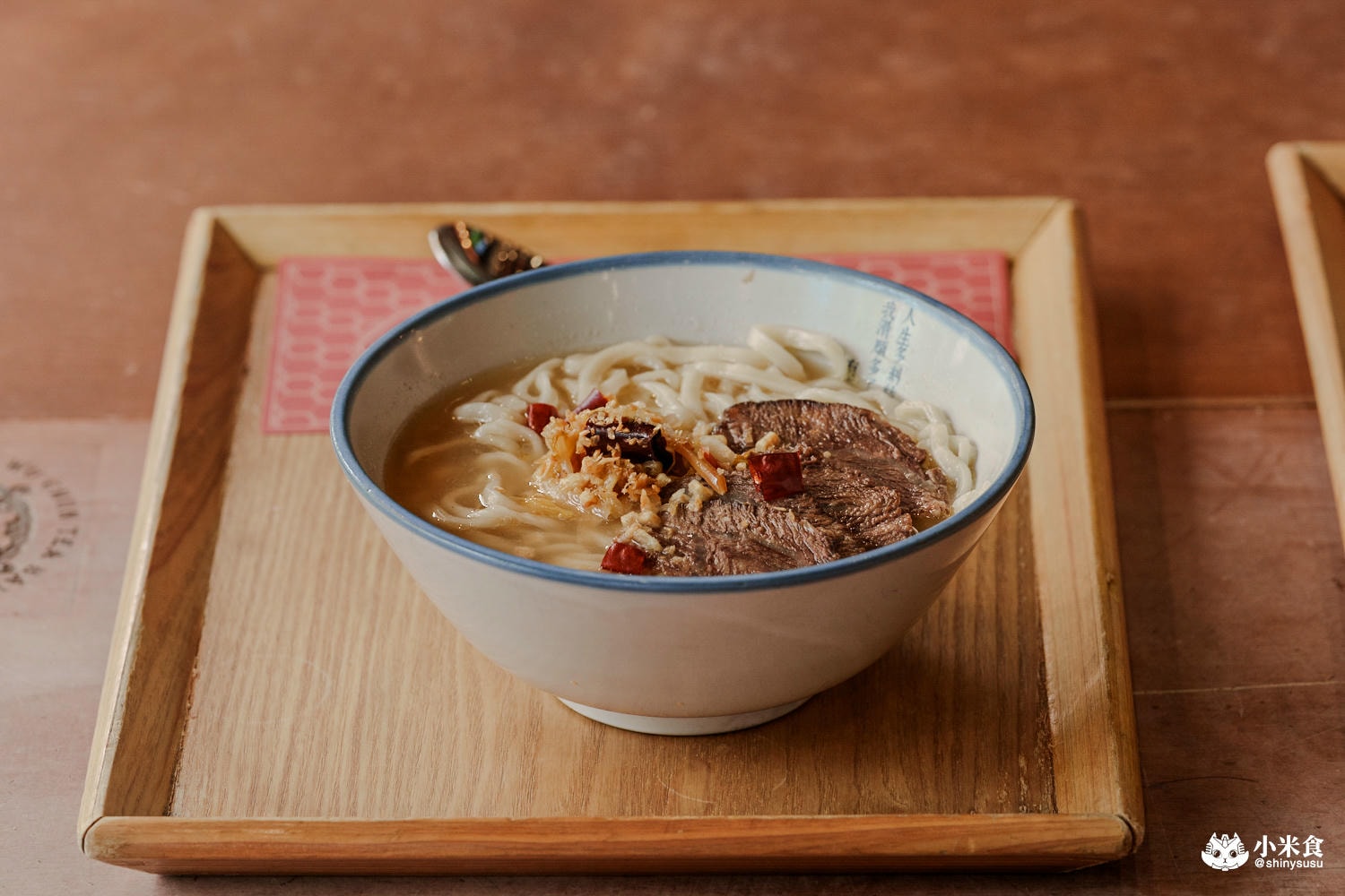 有春茶館-大墩店｜必吃椒鹽燒肉、蜜糖粳粽冰和古早味手路菜，台中公益路美食推薦