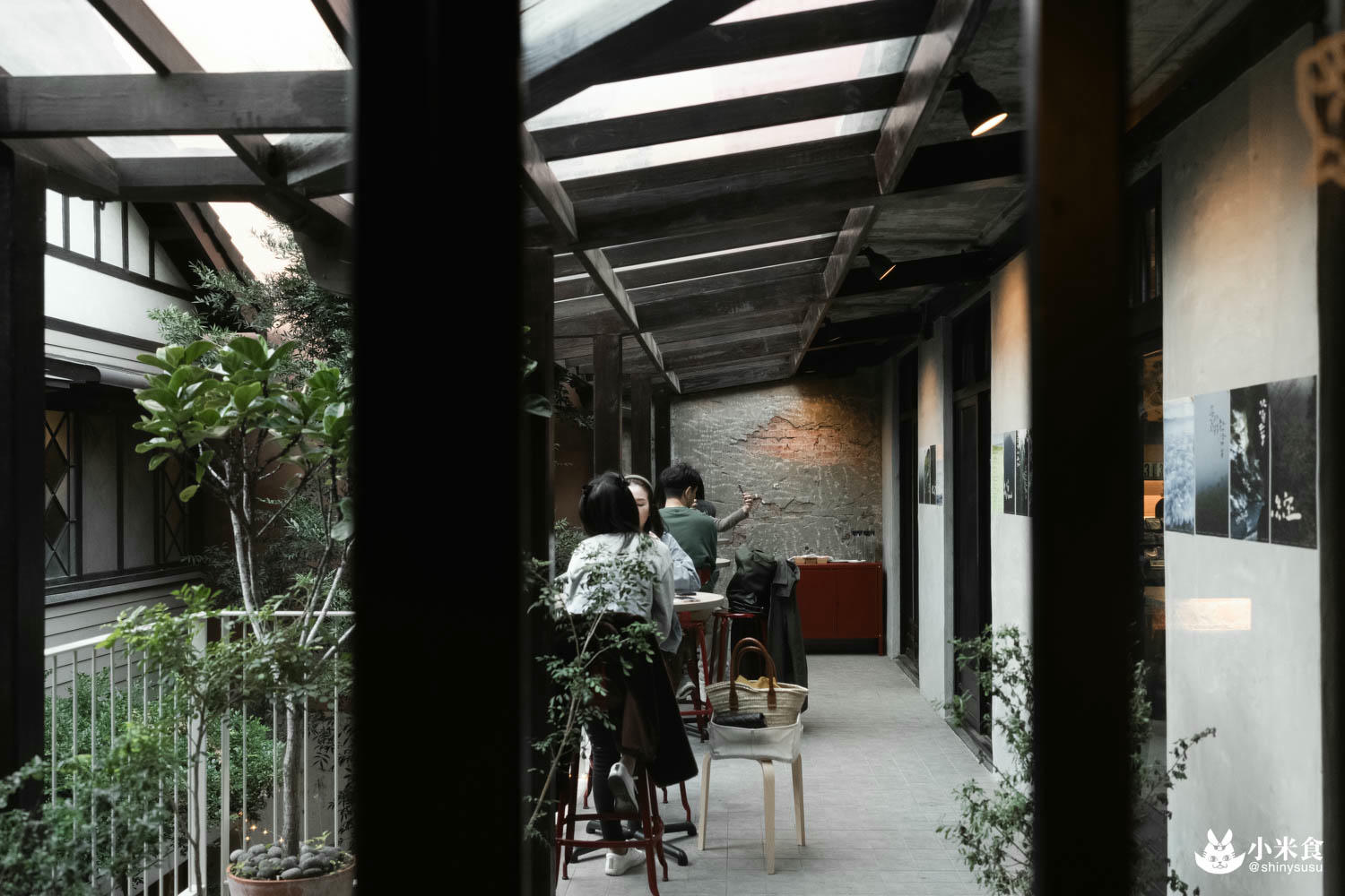 HAUSINC 1035 Collab CAFE|百年建築會說話,再訪依舊好喜歡|台中火車站美食|中區老屋咖啡廳|提拉米蘇必點! - 第14張圖