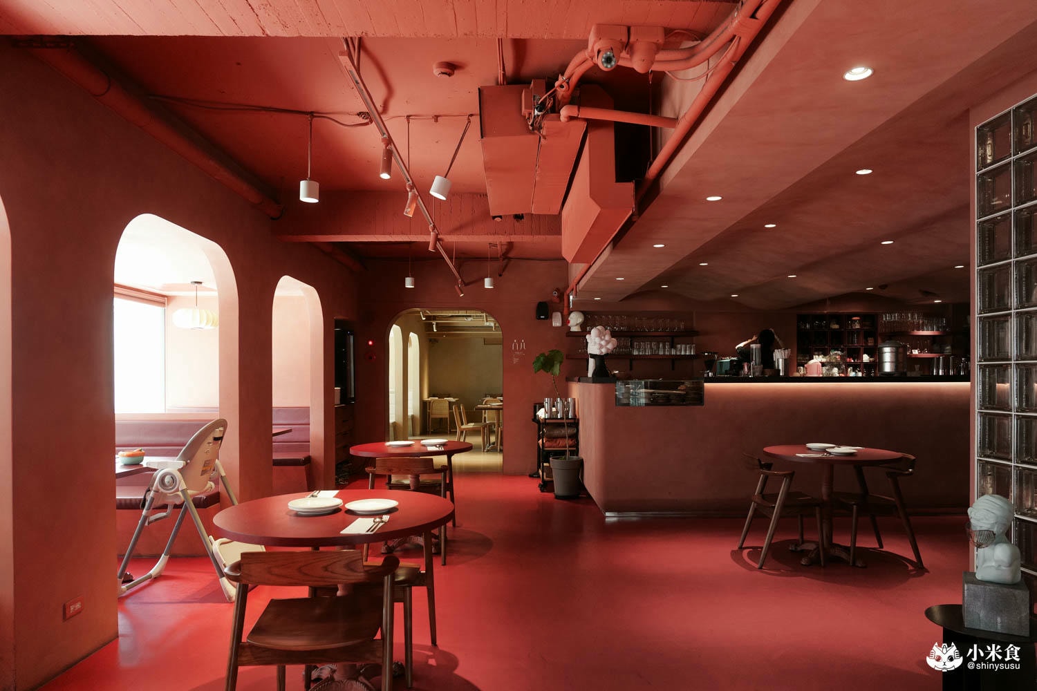 嵩sung|暖雅珊瑚橘,2F神秘穴餐廳,台中義大利麵餐酒館推薦,勤美誠品美食,夏日芒果季 - 第7張圖