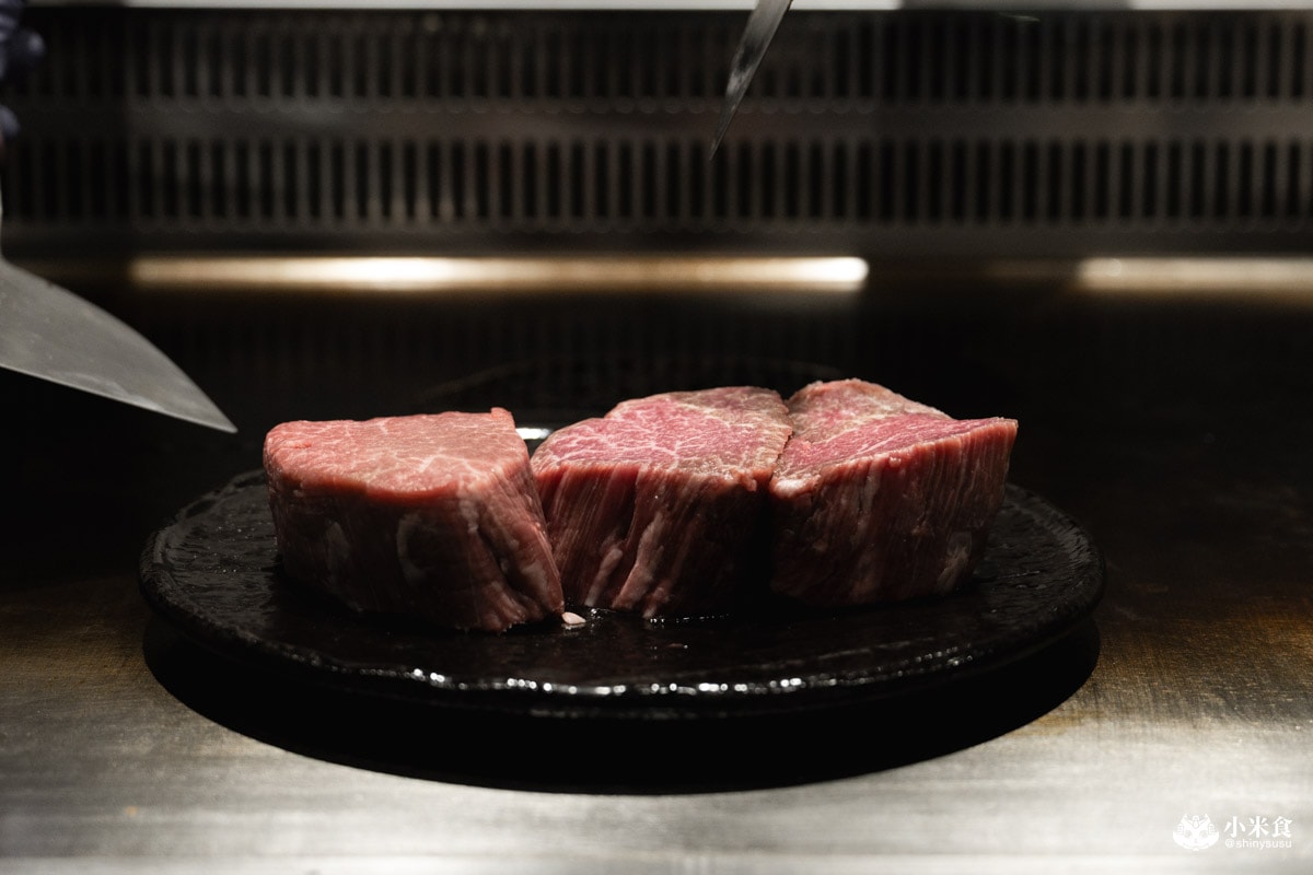 明水然樂鐵板燒 大魯閣新時代|極難訂的無菜單料理推薦,1600元起享生猛活龍蝦與日本A5和牛 - 第24張圖