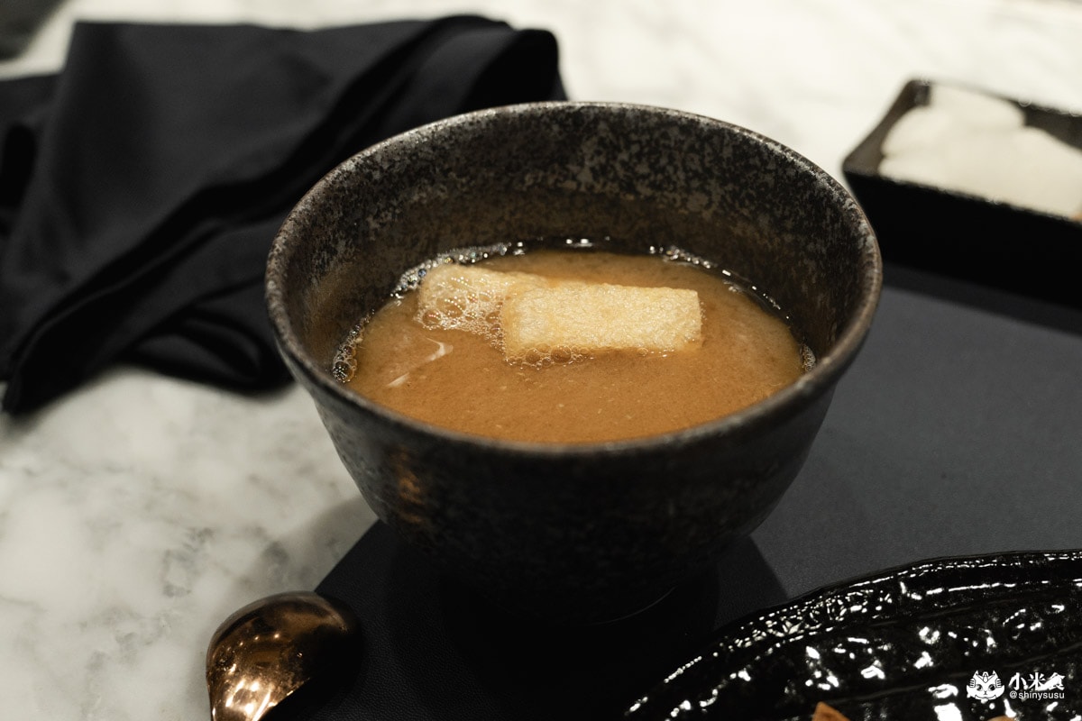 明水然樂鐵板燒 大魯閣新時代|極難訂的無菜單料理推薦,1600元起享生猛活龍蝦與日本A5和牛 - 第97張圖