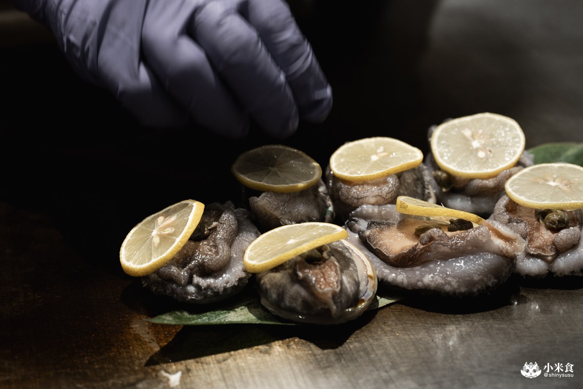 明水然樂鐵板燒 大魯閣新時代|極難訂的無菜單料理推薦,1600元起享生猛活龍蝦與日本A5和牛 - 第57張圖