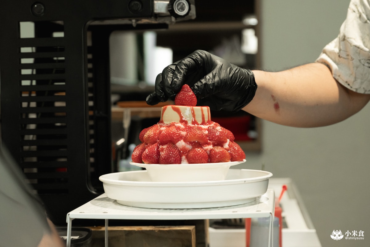 台中市霧峰區古辰希子GCCZ 日式刨冰 光復新村店｜2024台中景點推薦，草莓季甜點