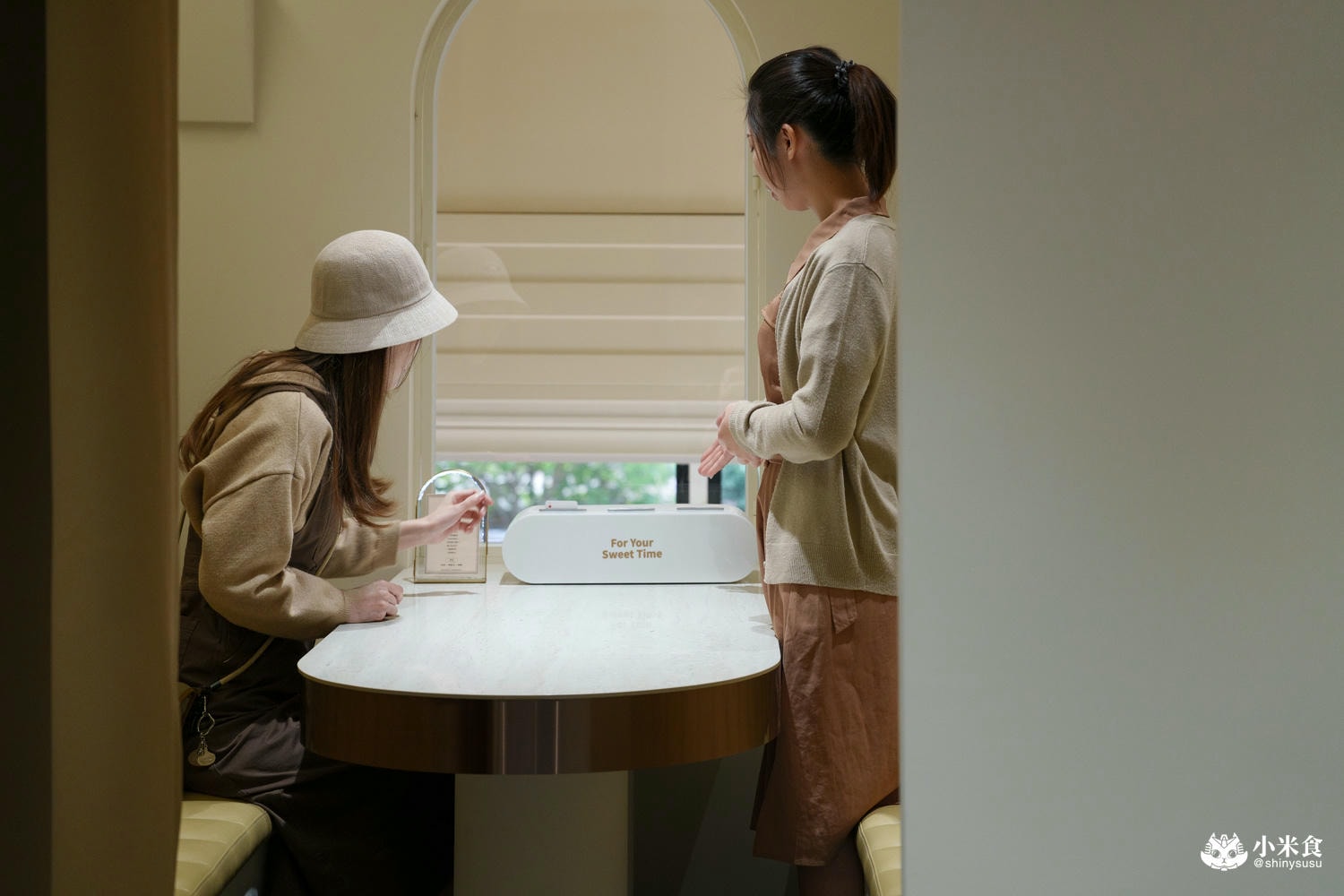 Candy Wedding喜餅|2025台中手工喜餅推薦|步上浪漫紅色緞帶階梯,法式囍餅、彌月蛋糕 - 第24張圖
