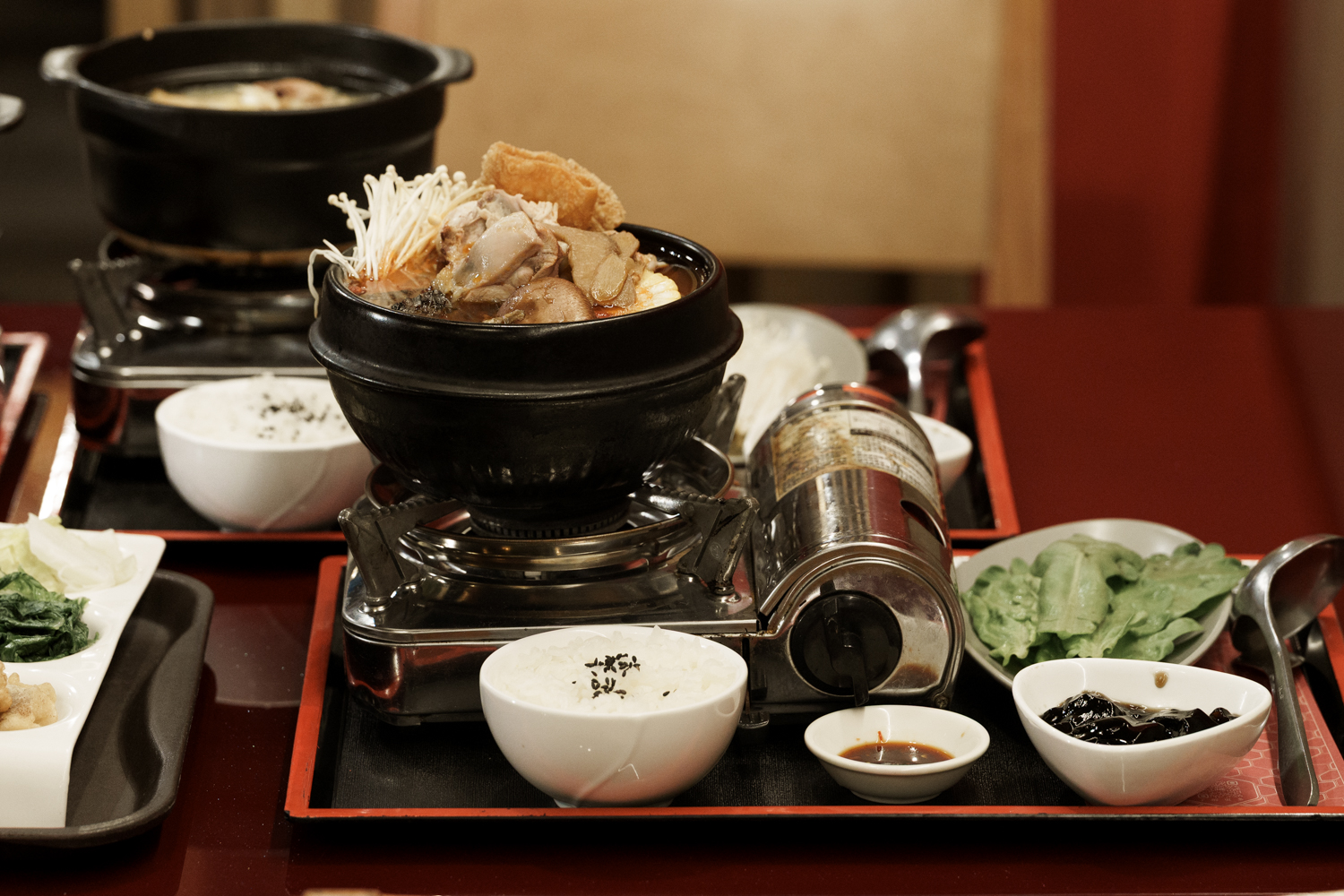 有春茶館-大墩店｜好口碑台中茶館新裝回歸，蜜糖粳粽冰經典必吃！2026新年聚餐尾牙餐廳推薦，台中年菜預訂