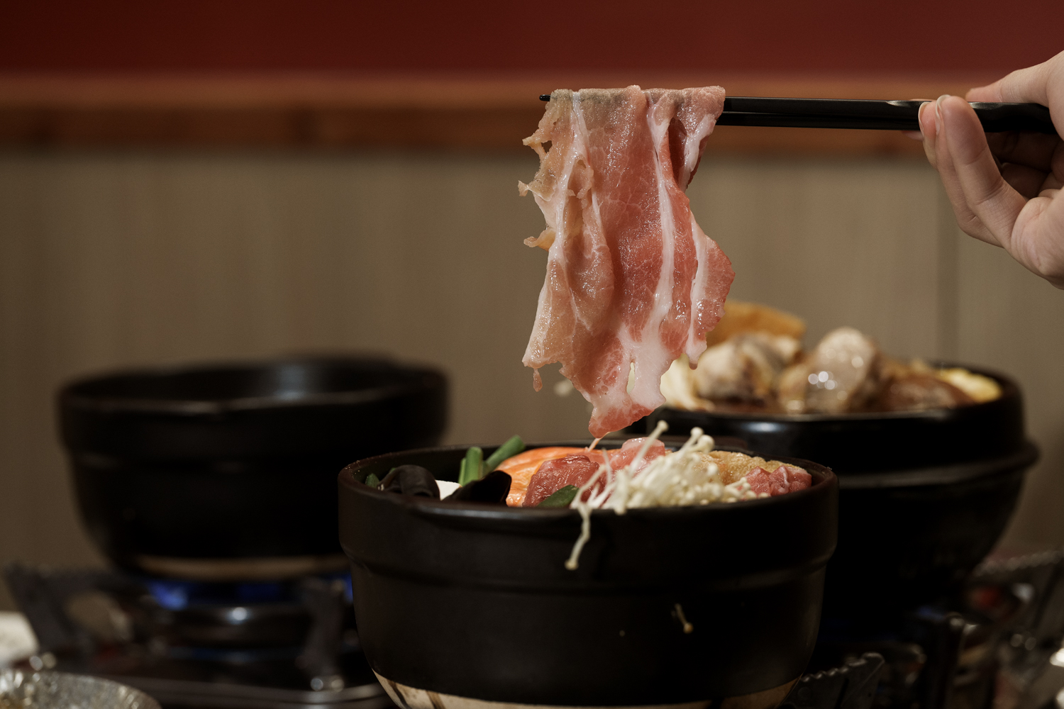 有春茶館-大墩店｜好口碑台中茶館新裝回歸，蜜糖粳粽冰經典必吃！2026新年聚餐尾牙餐廳推薦，台中年菜預訂