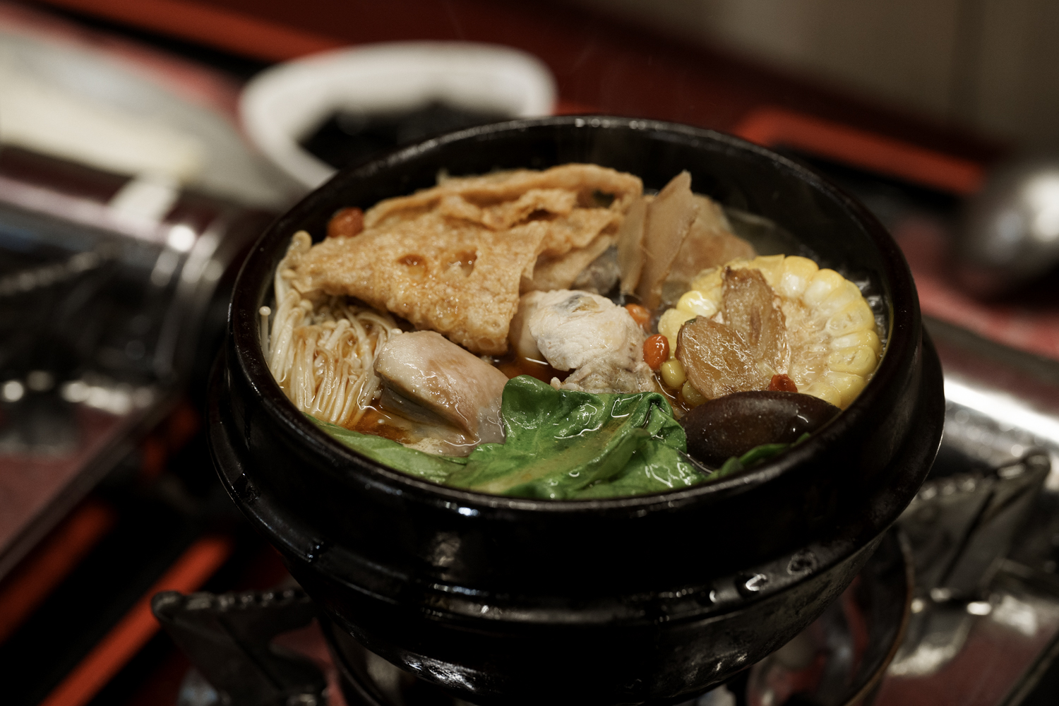 有春茶館-大墩店｜好口碑台中茶館新裝回歸，蜜糖粳粽冰經典必吃！2026新年聚餐尾牙餐廳推薦，台中年菜預訂