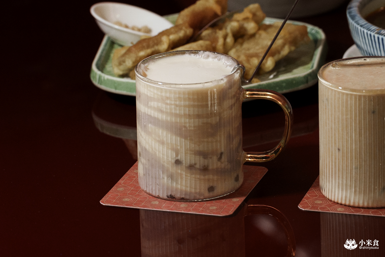 有春茶館-大墩店｜好口碑台中茶館新裝回歸，蜜糖粳粽冰經典必吃！2026新年聚餐尾牙餐廳推薦，台中年菜預訂