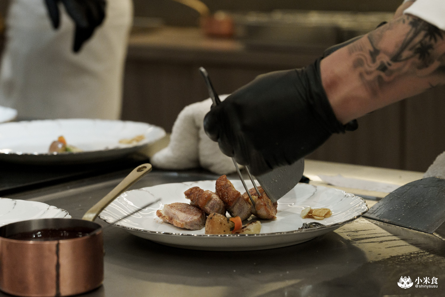莫登铁板燒|10道料理2100元開箱,日本A5和牛、澳洲龍蝦和活鮑魚,2025台中鐵板燒推薦,北屯餐廳 - 第29張圖