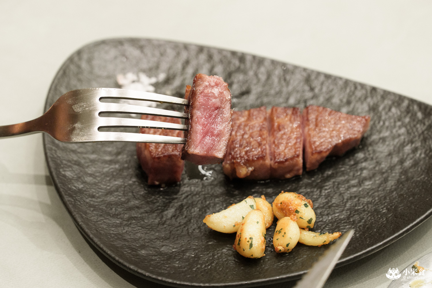 夏登法式鐵板燒|香草入饌,1450元11道無菜單料理開箱,南屯高CP值餐廳,台中七期新開幕 - 第89張圖