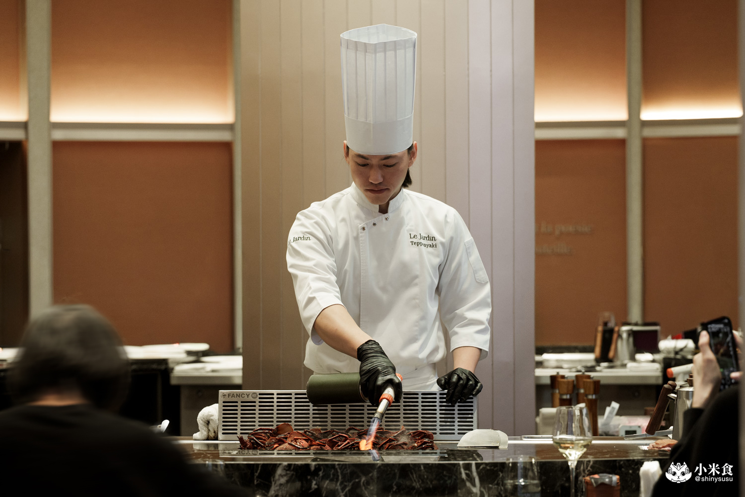夏登法式鐵板燒 台中鐵板燒 夏登法式鐵板燒|城市香草花園,1450+10% 起的11道無菜單料理,可升級龍蝦套餐,台中南屯鐵板燒推薦