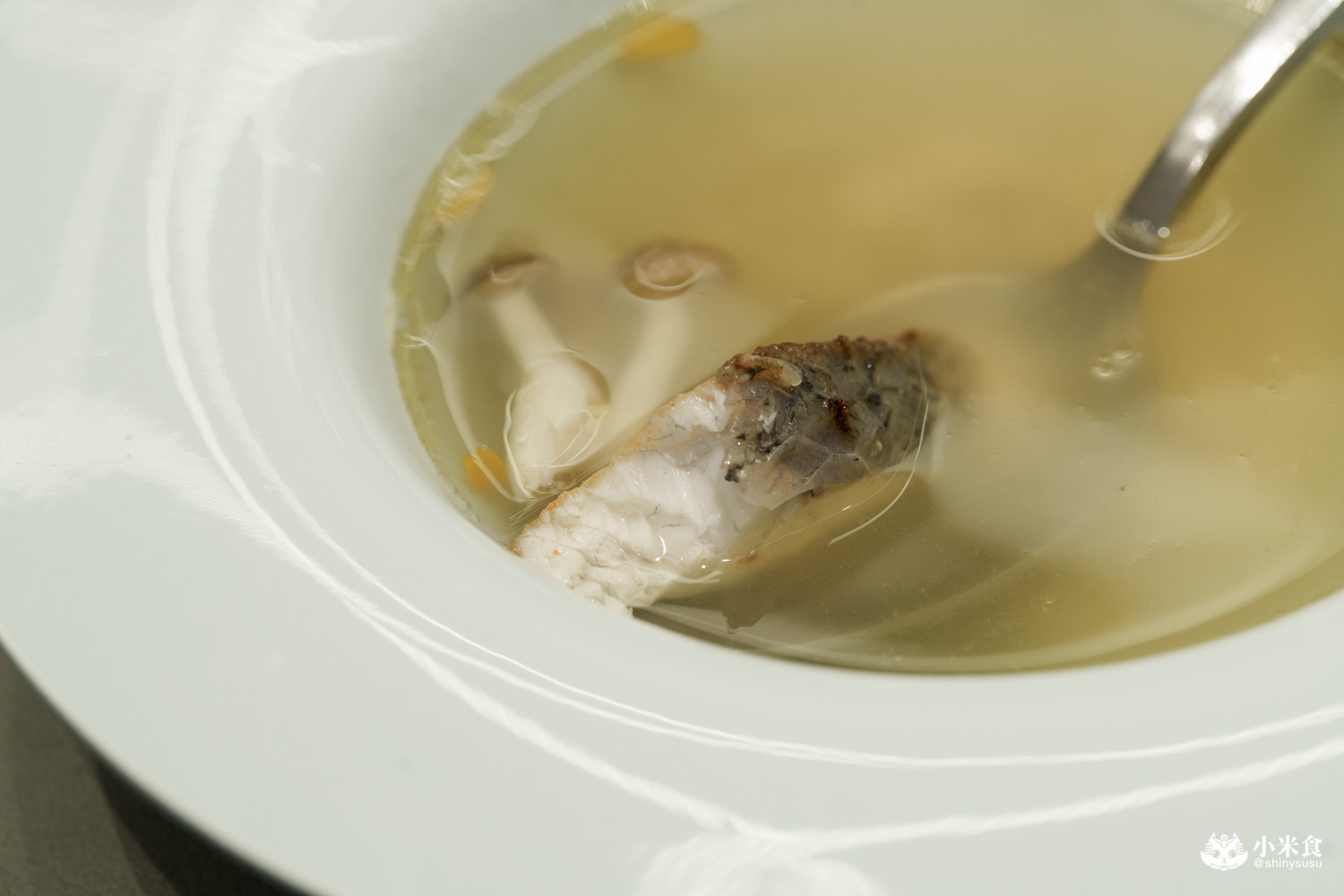 夏登法式鐵板燒 海鱸魚・袖香海鮮清湯 夏登法式鐵板燒 海鱸魚・袖香海鮮清湯