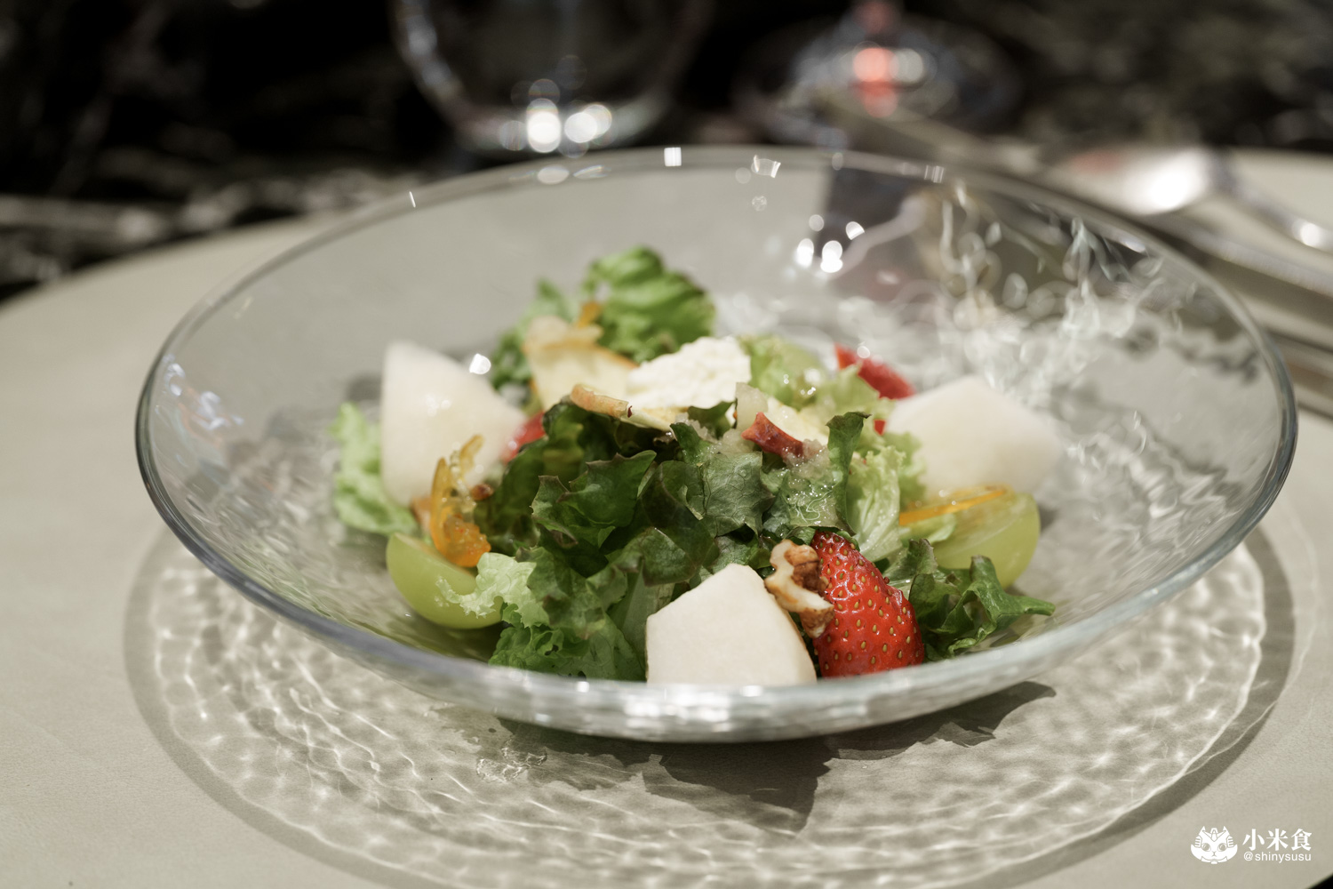 夏登法式鐵板燒 絲綢乳酪沙拉・蜜漬果韻青蘋果醬 夏登法式鐵板燒 絲綢乳酪沙拉・蜜漬果韻青蘋果醬