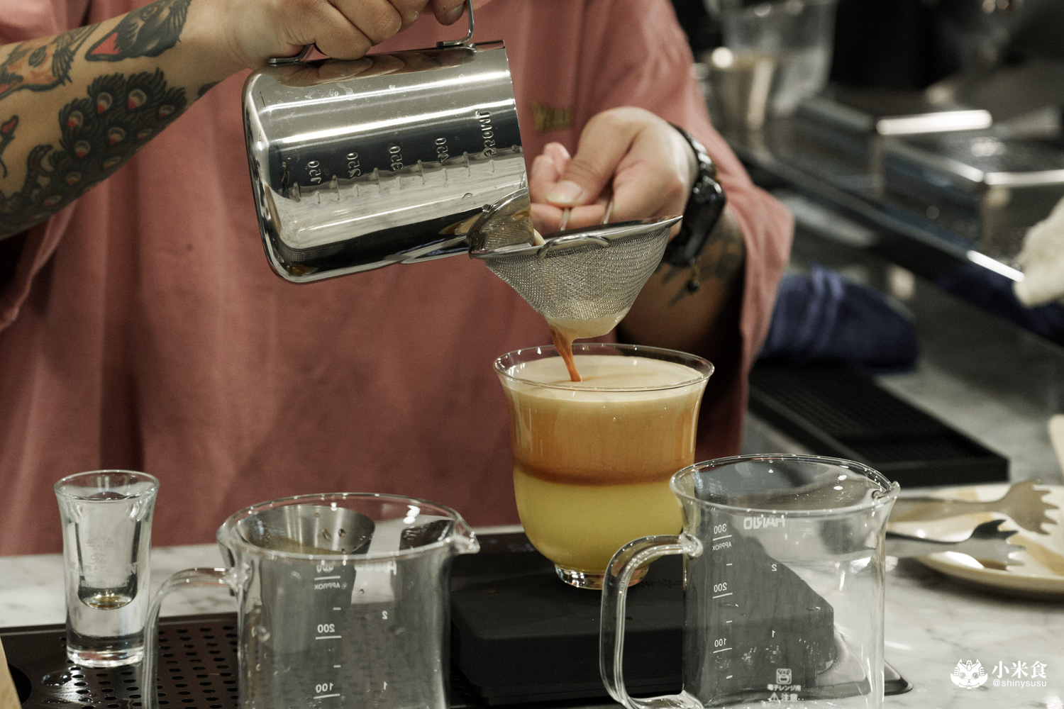 Bleu Cafe|城市裡的忘憂藍綠洲,2025台中咖啡廳推薦|西區新開幕,科博館周邊美食 - 第16張圖