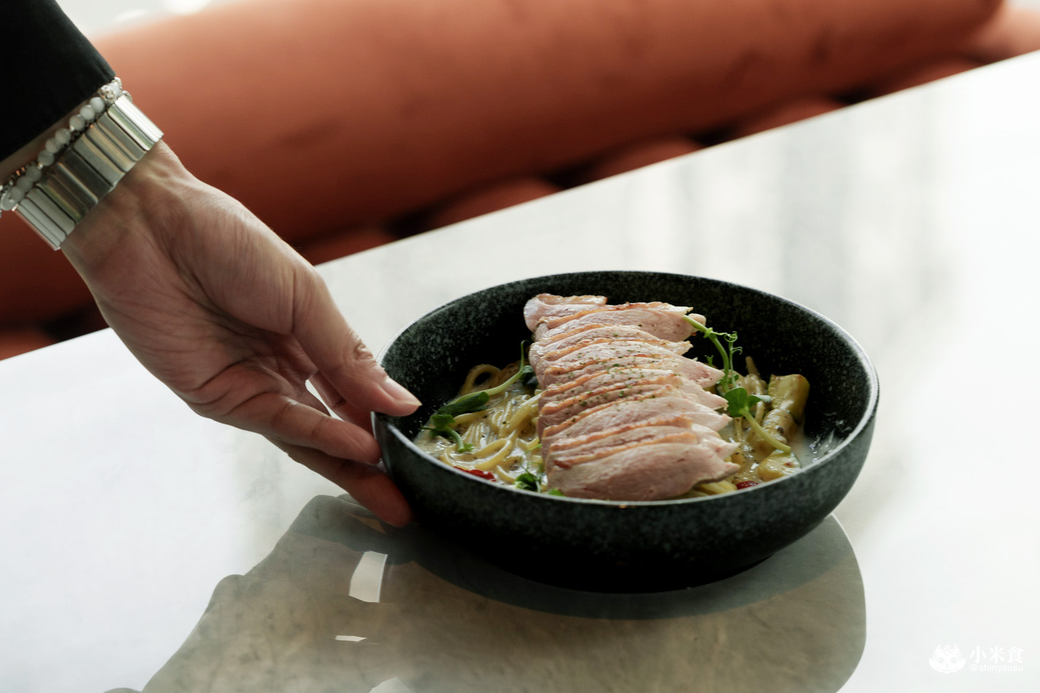 Jin Her今鶴義式餐酒館逢甲店|在得獎建築裡,享受森林系美味,2025台中義大利麵推薦,逢甲聚餐餐廳 - 第42張圖