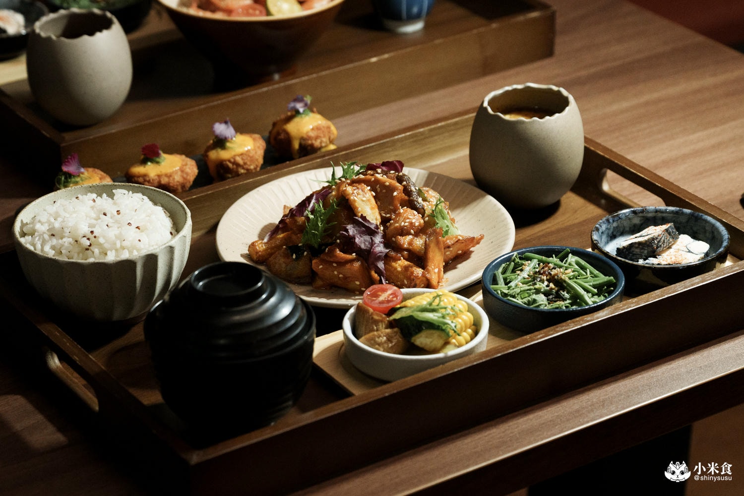 究鶴餐館｜蒜味鮮蝦飯是好評招牌，高雄復古風小餐館推薦，左營聚餐餐廳