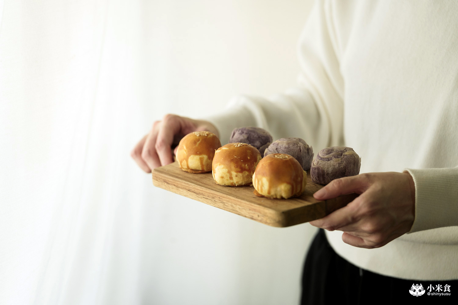 慧上癮 Hui Love it｜好吃紅土蛋黃酥和流心芋頭酥，台灣伴手禮推薦，台北行天宮必買伴手禮