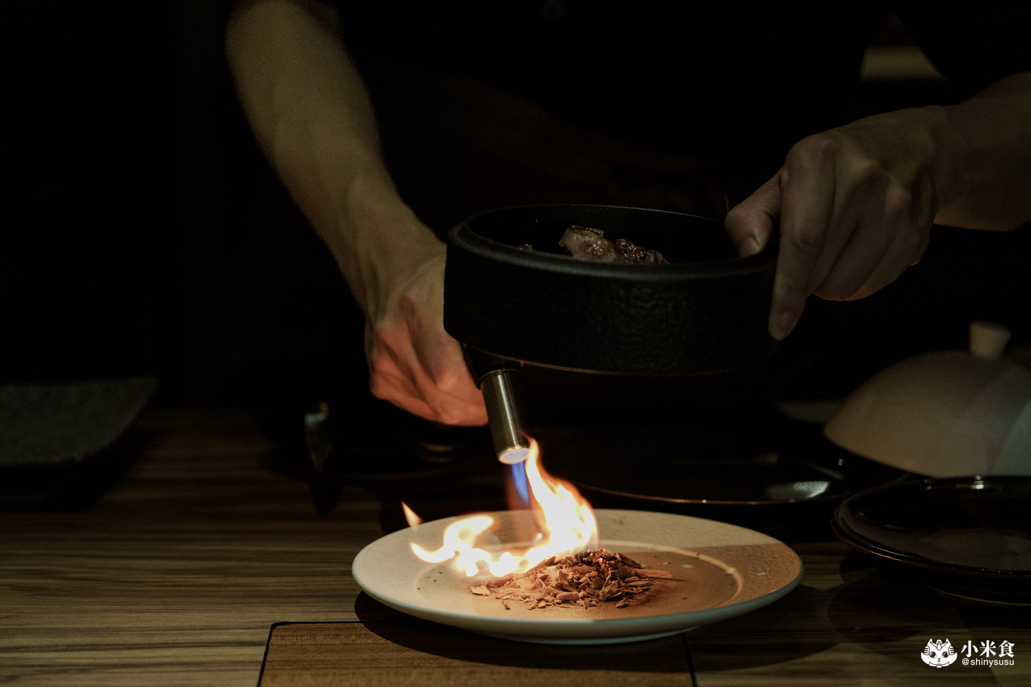 本大股燒肉私廚燒肉|2680元套餐18道精彩料理開箱,日本A5和牛,2026台中燒肉推薦 - 第81張圖 本大股燒肉私廚燒肉|2680元套餐18道精彩料理開箱,日本A5和牛,2026台中燒肉推薦