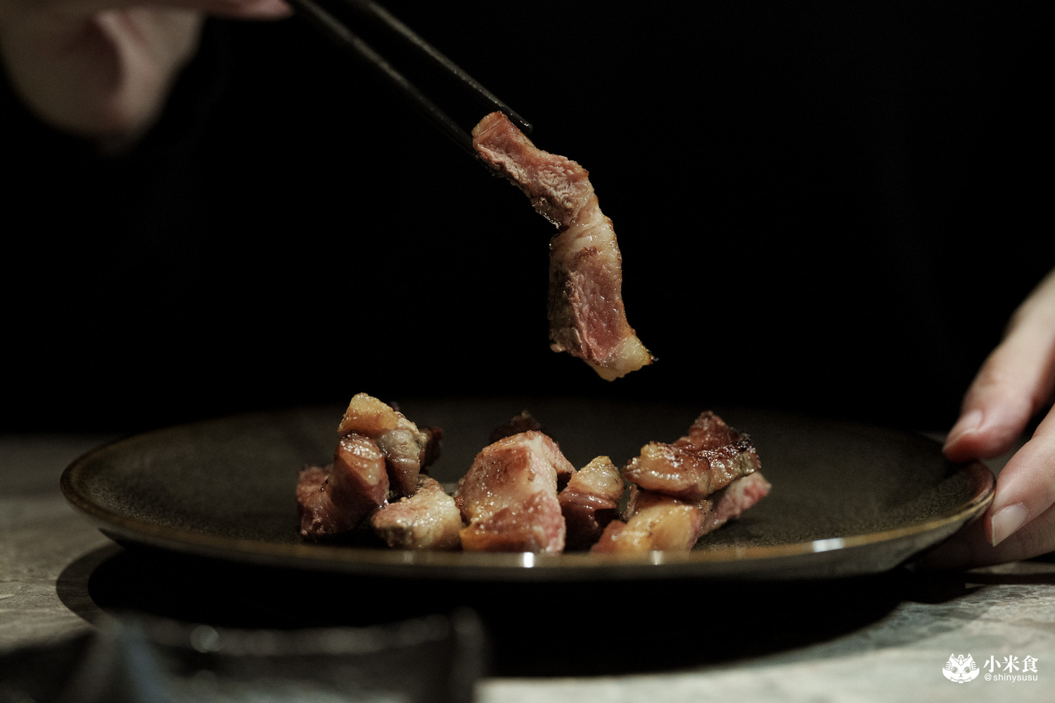 本大股燒肉私廚燒肉|2680元套餐18道精彩料理開箱,日本A5和牛,2026台中燒肉推薦 - 第82張圖 本大股燒肉私廚燒肉|2680元套餐18道精彩料理開箱,日本A5和牛,2026台中燒肉推薦