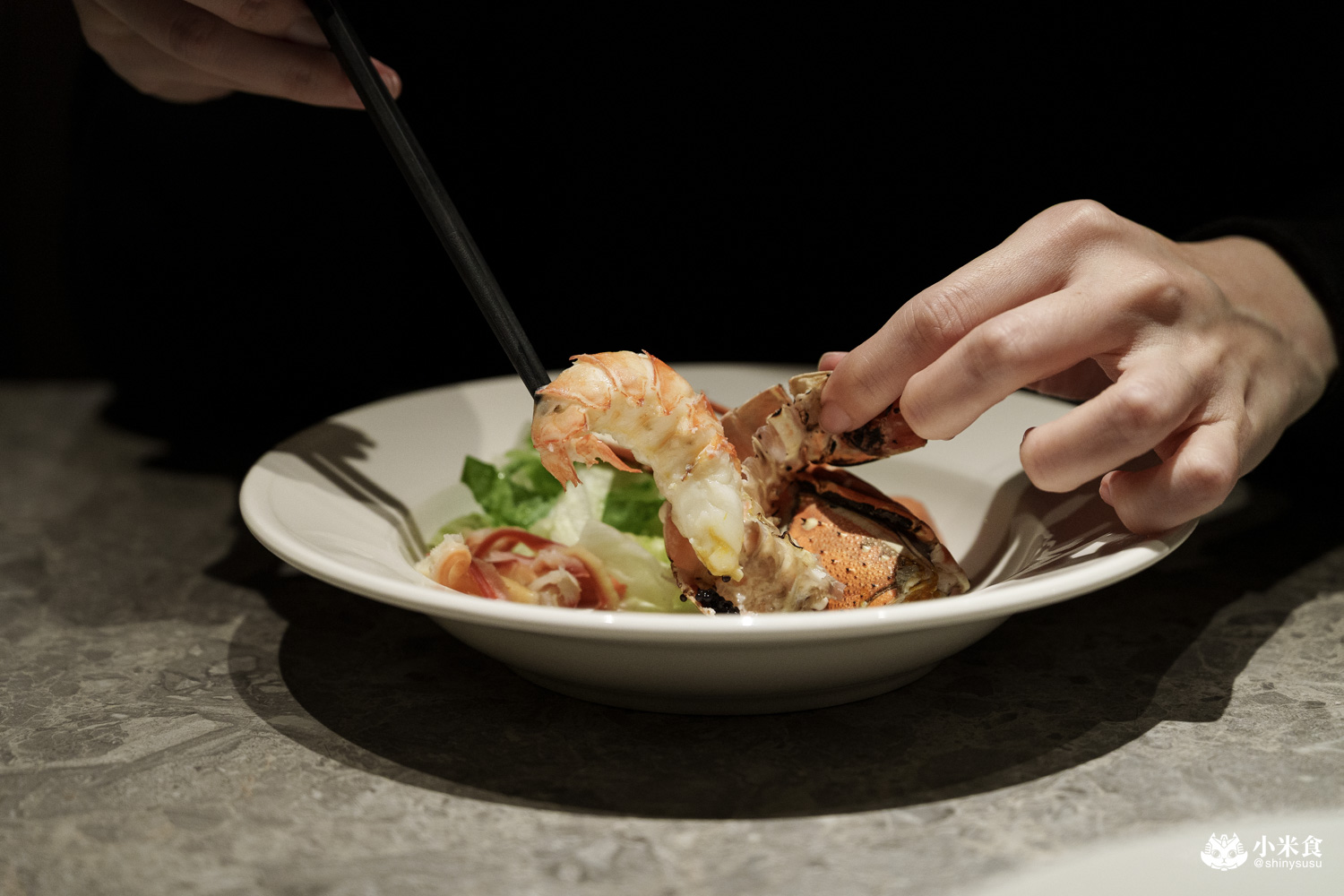 本大股燒肉私廚燒肉|2680元套餐18道精彩料理開箱,日本A5和牛,2026台中燒肉推薦 - 第43張圖 本大股燒肉私廚燒肉|2680元套餐18道精彩料理開箱,日本A5和牛,2026台中燒肉推薦