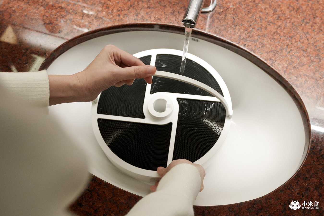 新氣几 POIEMA 空氣淨化器｜空氣清淨機推薦，好水洗、免風乾、零耗材，四層過濾，生活美學家電