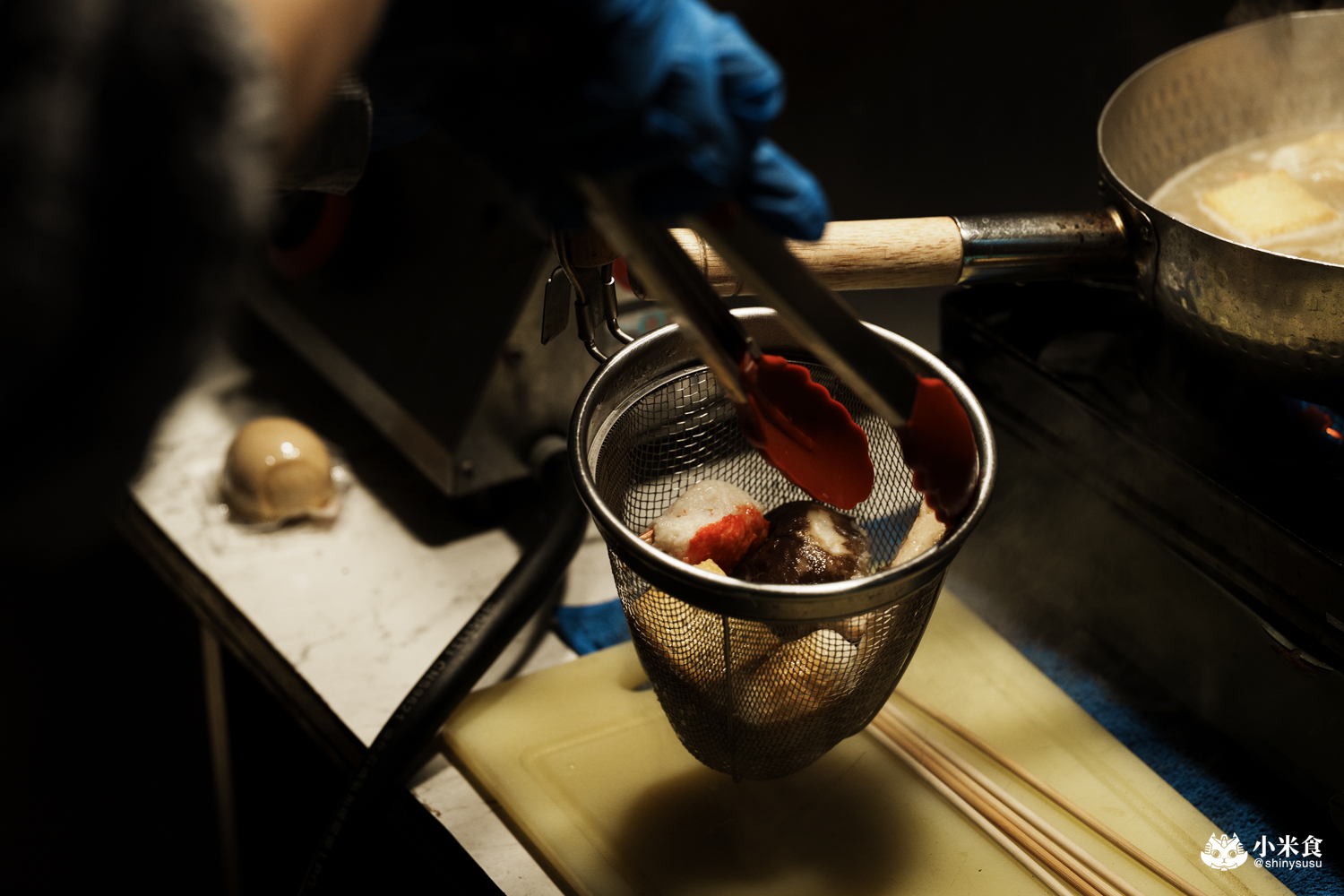 庭院にわ 雞湯關東煮|台中宵夜推薦西區勤美誠品深夜食堂,攤車內裊裊上升的白煙,畫面暖心暖胃 - 第28張圖 庭院にわ 雞湯關東煮|台中宵夜推薦西區勤美誠品深夜食堂,攤車內裊裊上升的白煙,畫面暖心暖胃