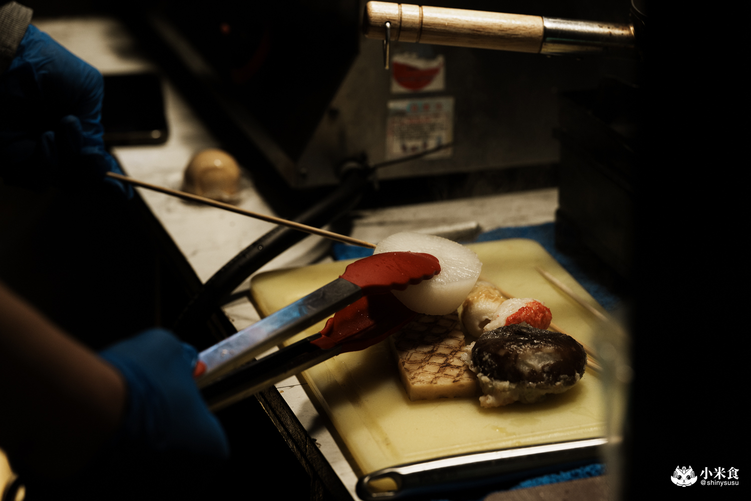 庭院にわ 雞湯關東煮|台中宵夜推薦西區勤美誠品深夜食堂,攤車內裊裊上升的白煙,畫面暖心暖胃 - 第20張圖 庭院にわ 雞湯關東煮|台中宵夜推薦西區勤美誠品深夜食堂,攤車內裊裊上升的白煙,畫面暖心暖胃