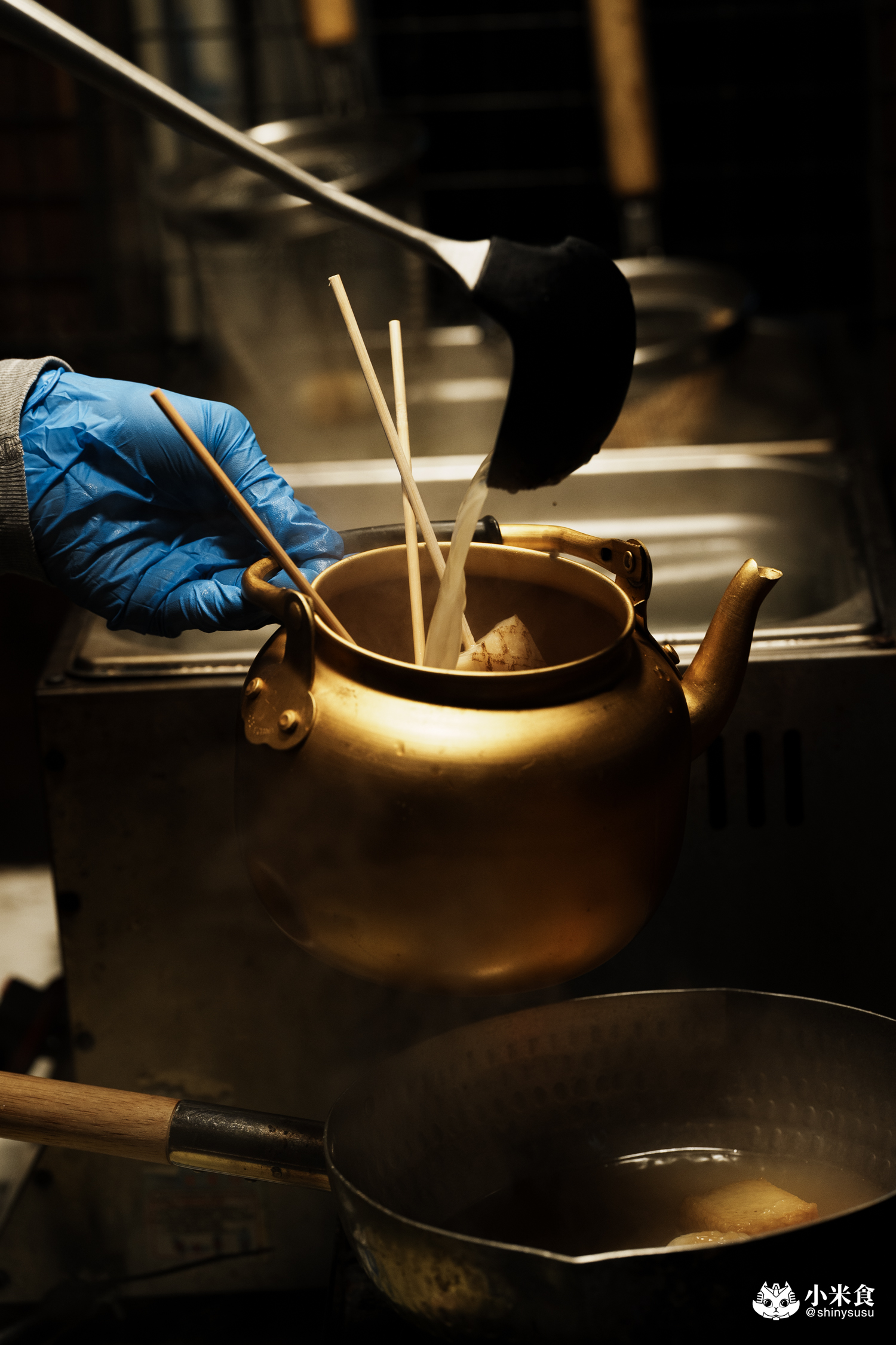 庭院にわ 雞湯關東煮|台中宵夜推薦西區勤美誠品深夜食堂,攤車內裊裊上升的白煙,畫面暖心暖胃 - 第26張圖 庭院にわ 雞湯關東煮|台中宵夜推薦西區勤美誠品深夜食堂,攤車內裊裊上升的白煙,畫面暖心暖胃