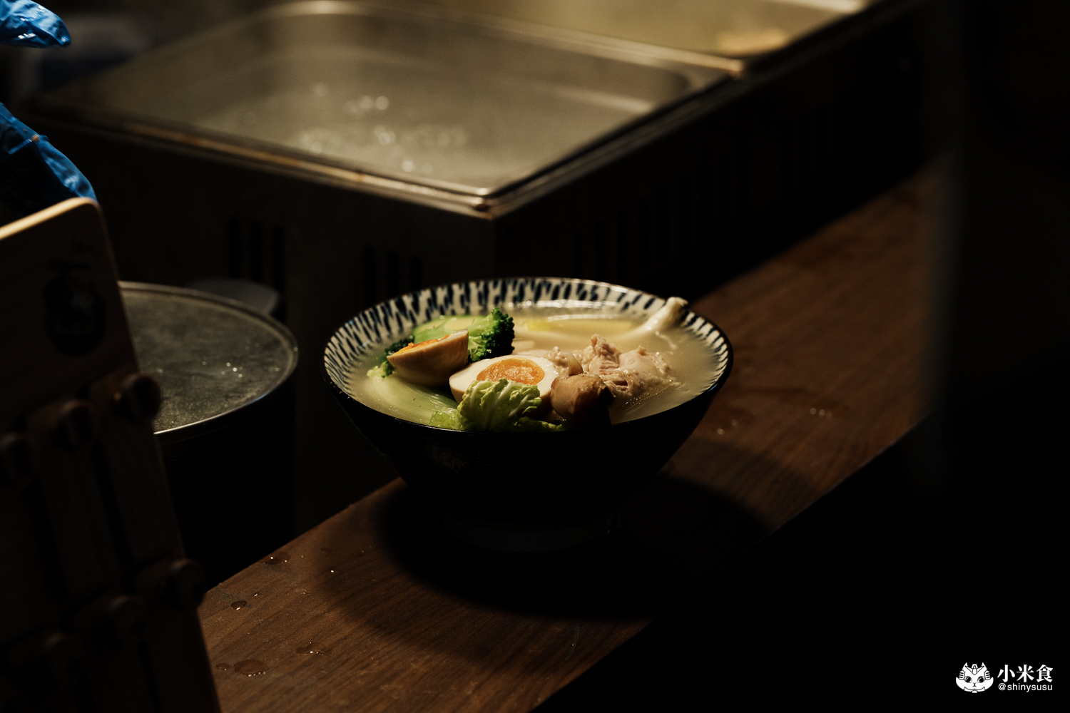 庭院にわ 雞湯關東煮|台中宵夜推薦西區勤美誠品深夜食堂,攤車內裊裊上升的白煙,畫面暖心暖胃 - 第33張圖 庭院にわ 雞湯關東煮|台中宵夜推薦西區勤美誠品深夜食堂,攤車內裊裊上升的白煙,畫面暖心暖胃