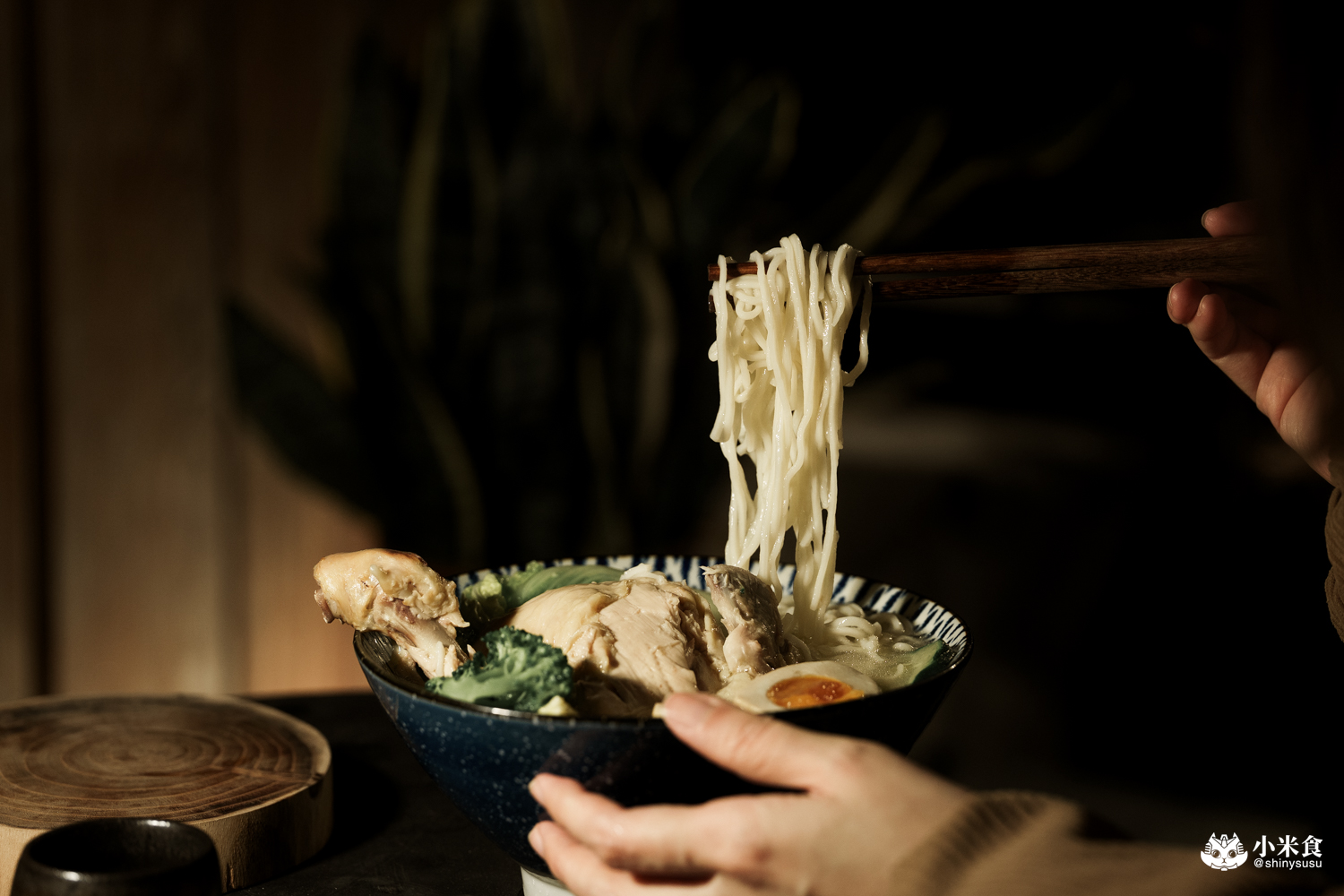 庭院にわ 雞湯關東煮|台中宵夜推薦西區勤美誠品深夜食堂,攤車內裊裊上升的白煙,畫面暖心暖胃 - 第37張圖 庭院にわ 雞湯關東煮|台中宵夜推薦西區勤美誠品深夜食堂,攤車內裊裊上升的白煙,畫面暖心暖胃