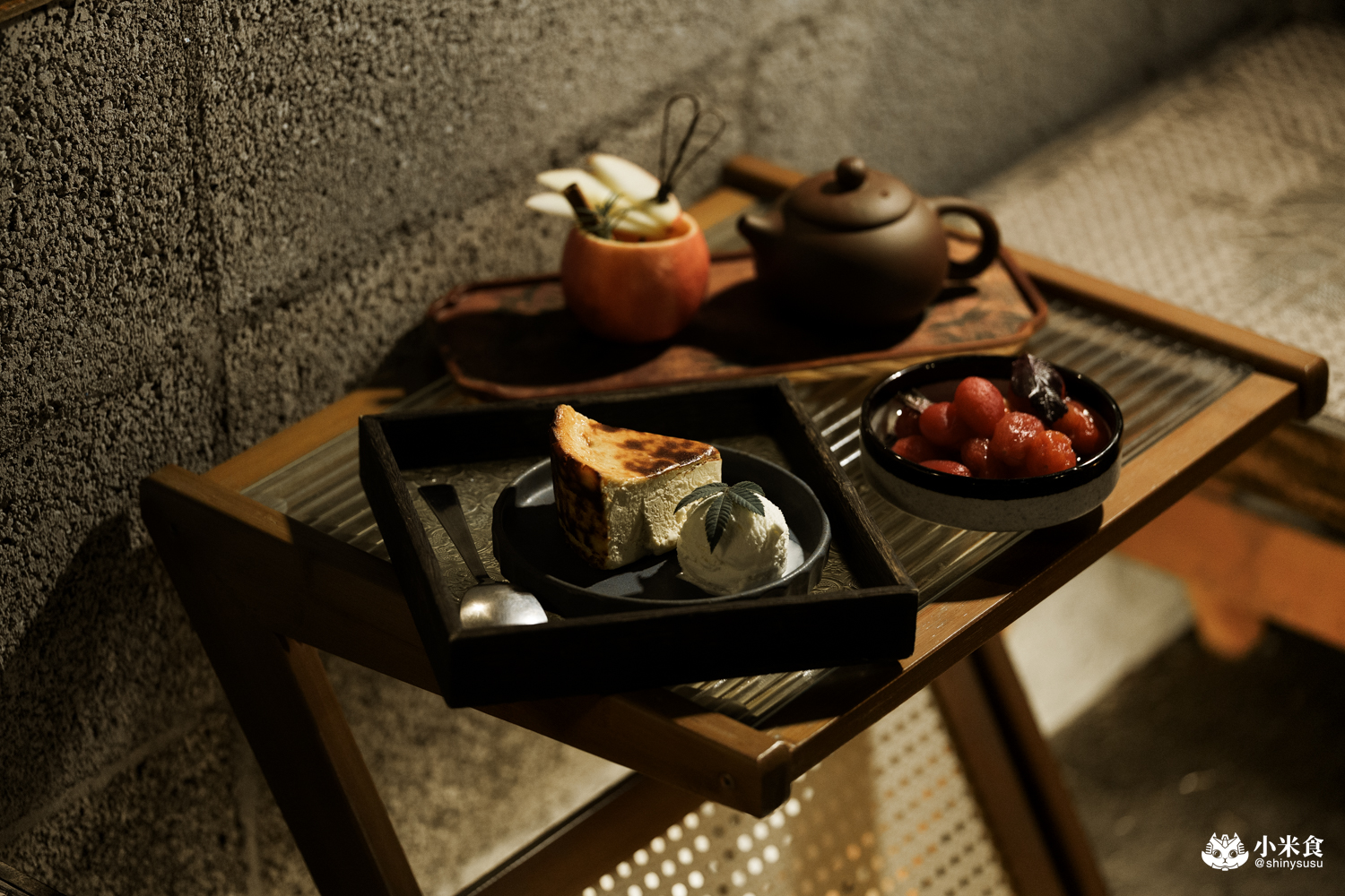 庭院にわ 雞湯關東煮|台中宵夜推薦西區勤美誠品深夜食堂,攤車內裊裊上升的白煙,畫面暖心暖胃 - 第15張圖 庭院にわ 雞湯關東煮|台中宵夜推薦西區勤美誠品深夜食堂,攤車內裊裊上升的白煙,畫面暖心暖胃