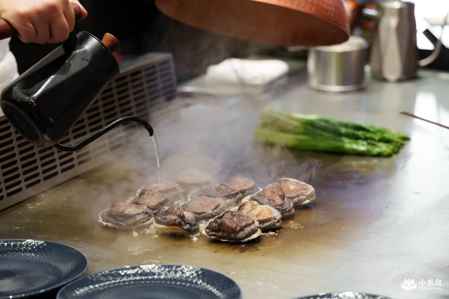 夏登法式鐵板燒 南非活鮑魚·天鵝絨白醬 夏登法式鐵板燒|台中南屯無菜單鐵板燒推薦,1480元起享11道法式香草料理