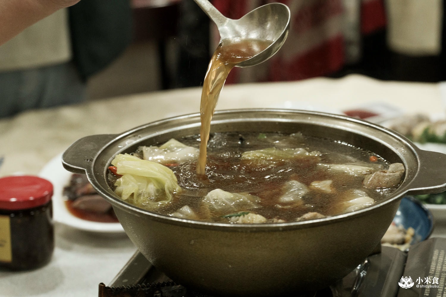 大祥海鮮燒鵝餐廳|台中台式熱炒店推薦,必吃燒鵝和烏骨雞湯,秋天還有好吃螃蟹,西屯聚餐餐廳 - 第47張圖 大祥海鮮燒鵝餐廳|台中台式熱炒店推薦,必吃燒鵝和烏骨雞湯,秋天還有好吃螃蟹,西屯聚餐餐廳