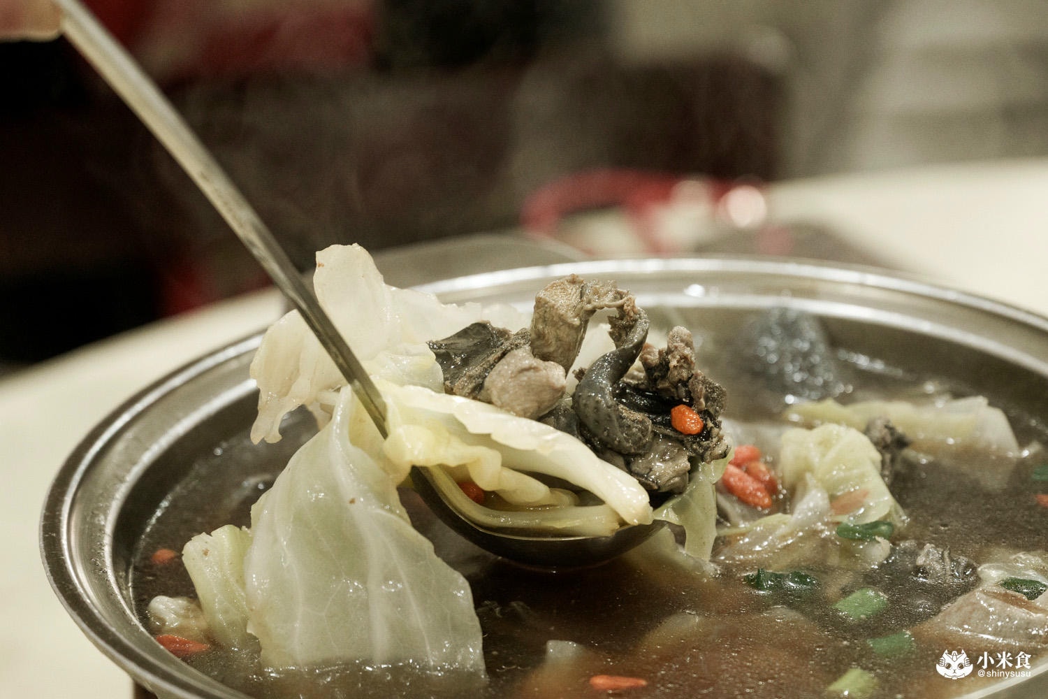 大祥海鮮燒鵝餐廳|台中台式熱炒店推薦,必吃燒鵝和烏骨雞湯,秋天還有好吃螃蟹,西屯聚餐餐廳 - 第48張圖 大祥海鮮燒鵝餐廳|台中台式熱炒店推薦,必吃燒鵝和烏骨雞湯,秋天還有好吃螃蟹,西屯聚餐餐廳