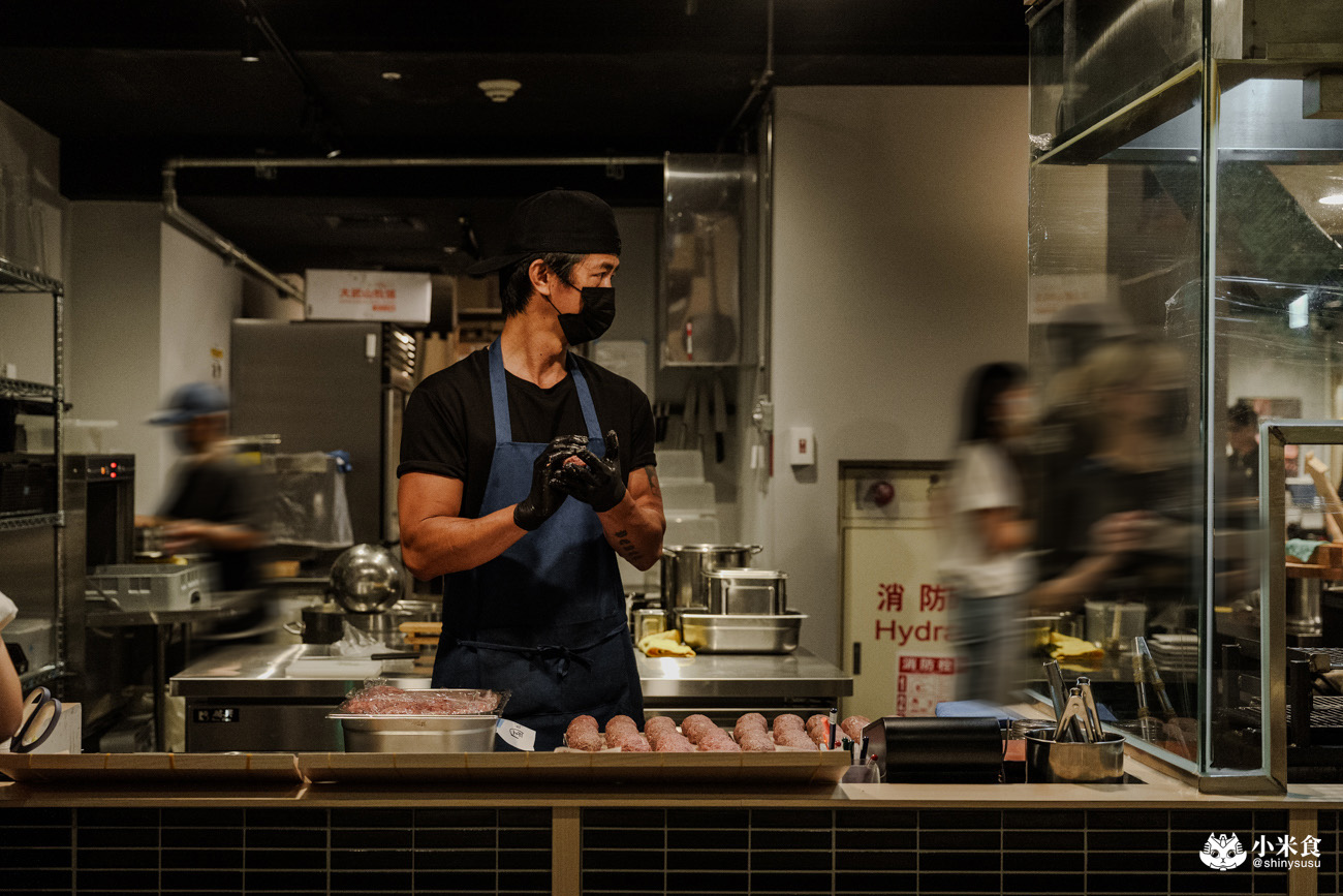 漢堡排嘉 台中勤美店|來自東京炭火直烤漢堡排,牛舌漢堡排是人氣限定 - 第14張圖 漢堡排嘉 台中勤美店|來自東京炭火直烤漢堡排,牛舌漢堡排是人氣限定