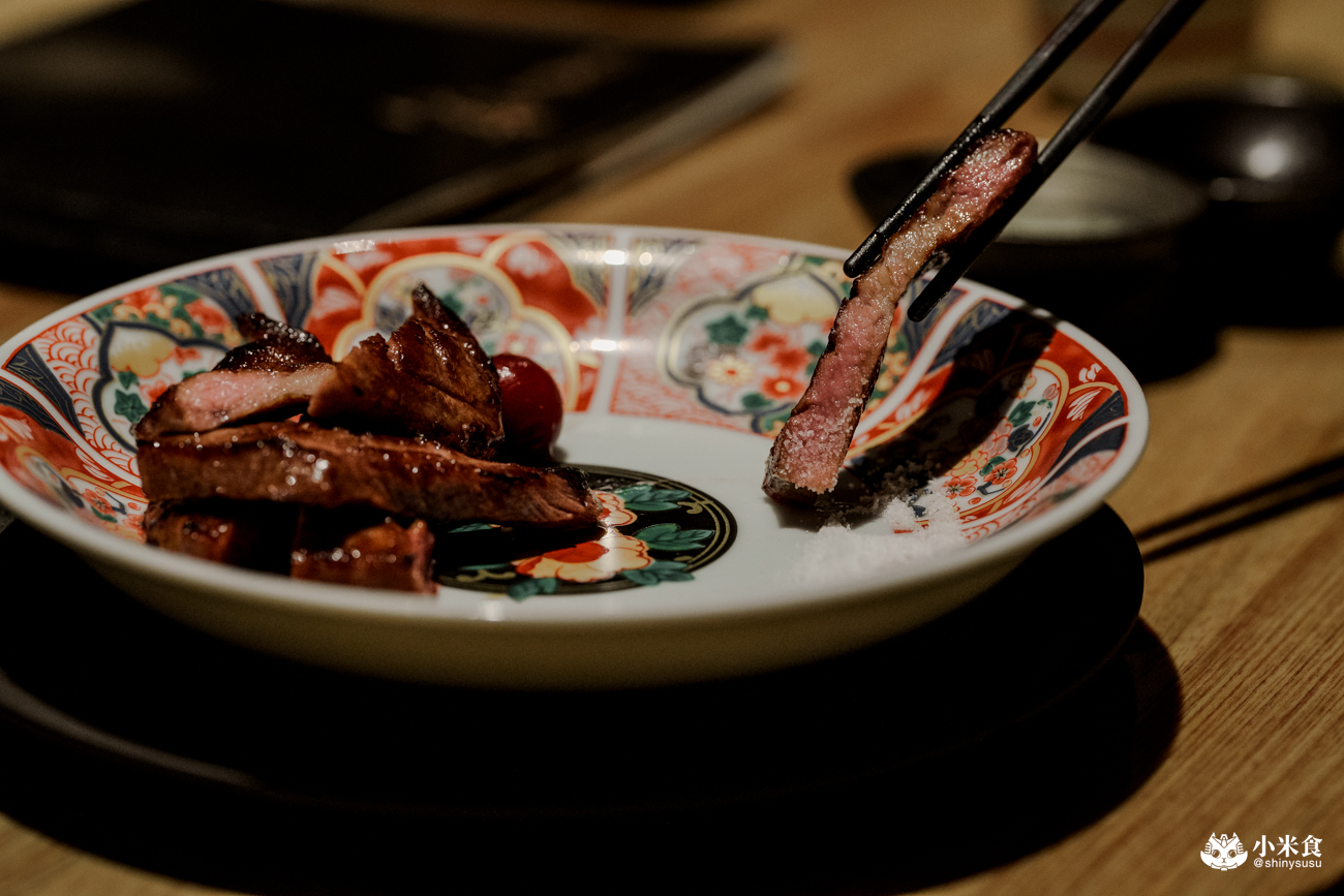 響板前燒肉｜$2280+10%無菜單板前和牛燒肉，台中南屯燒肉推薦，當月壽星有壽桃來仙氣慶生
