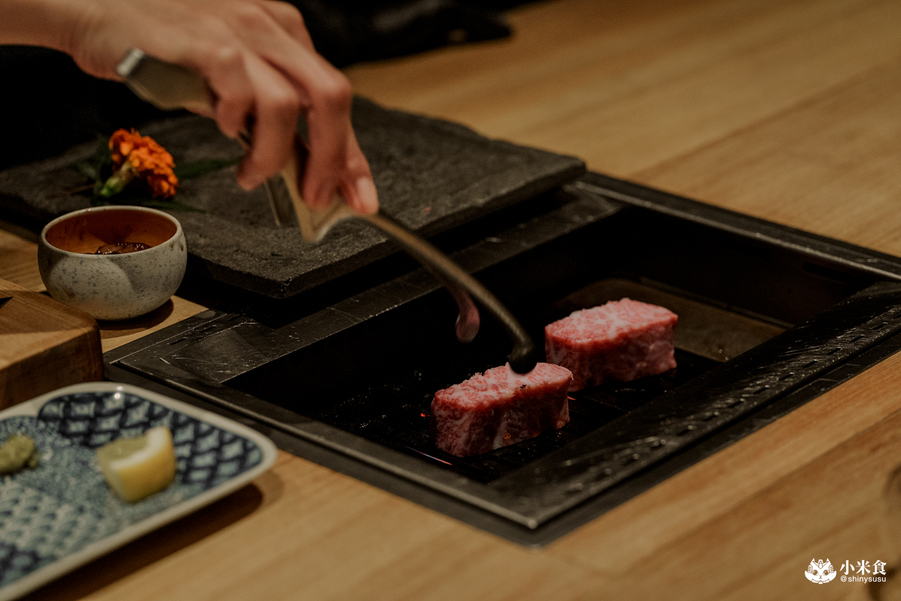 響板前燒肉｜$2280+10%無菜單板前和牛燒肉，台中南屯燒肉推薦，當月壽星有壽桃來仙氣慶生