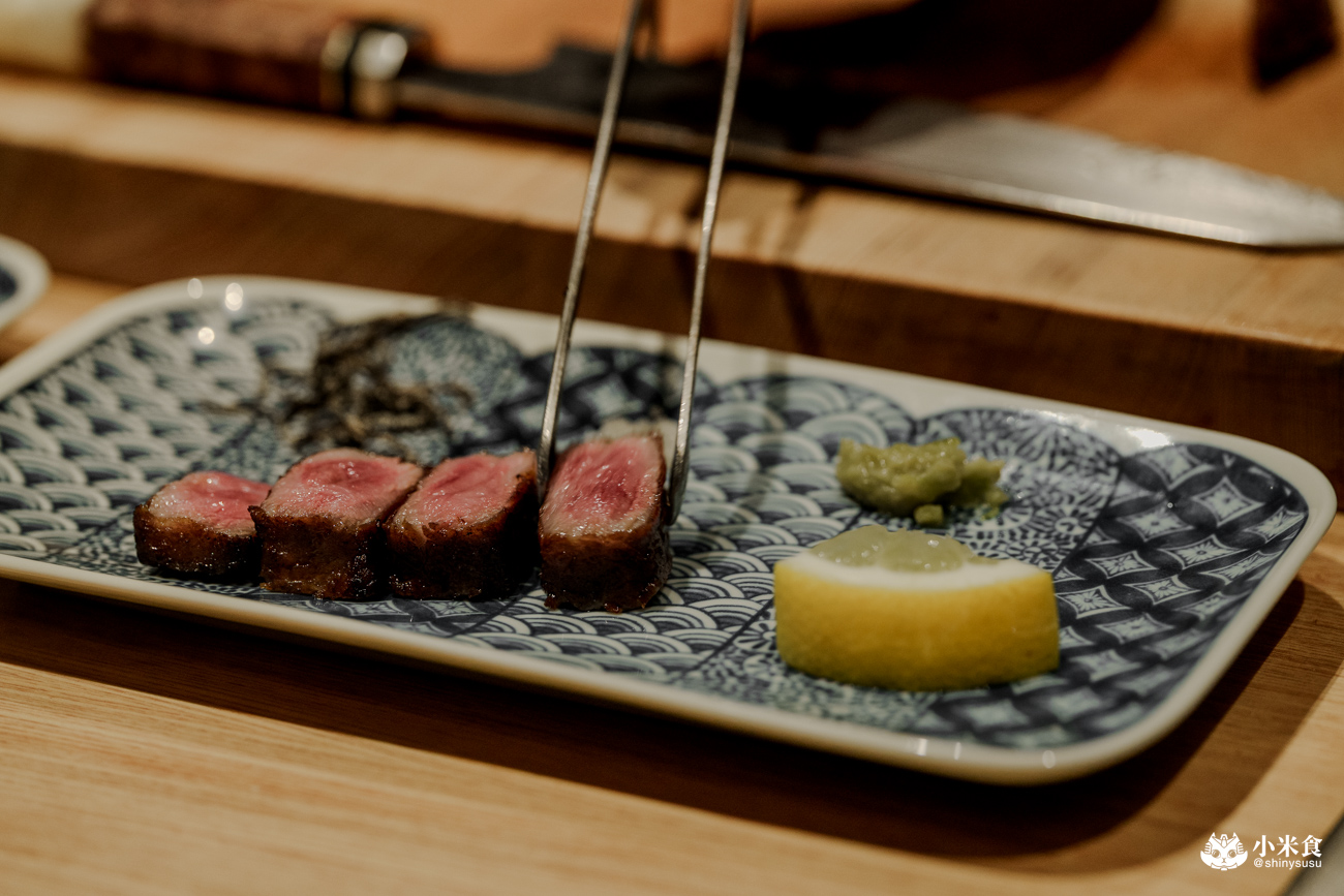 響板前燒肉｜$2280+10%無菜單板前和牛燒肉，台中南屯燒肉推薦，當月壽星有壽桃來仙氣慶生