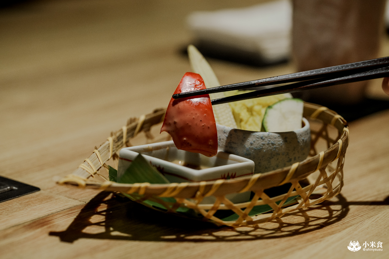響板前燒肉｜$2280+10%無菜單板前和牛燒肉，台中南屯燒肉推薦，當月壽星有壽桃來仙氣慶生