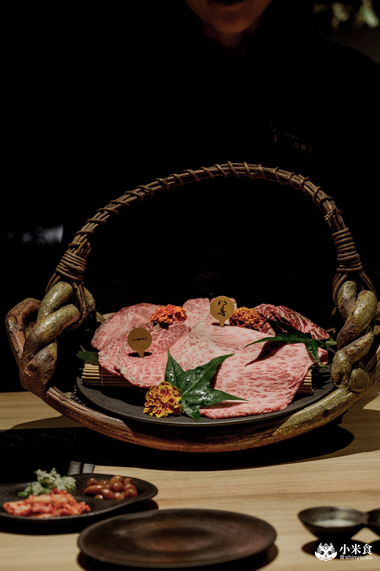 響板前燒肉｜$2280+10%無菜單板前和牛燒肉，台中南屯燒肉推薦，當月壽星有壽桃來仙氣慶生