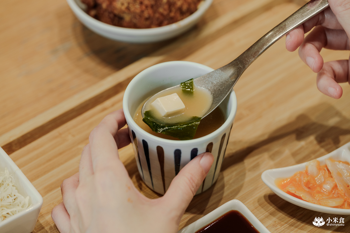 參元豚研究所|台中大里日式炸豬排推薦,必點極厚切炸豬排,芒果季甜點登場 - 第31張圖 參元豚研究所|台中大里日式炸豬排推薦,必點極厚切炸豬排,芒果季甜點登場
