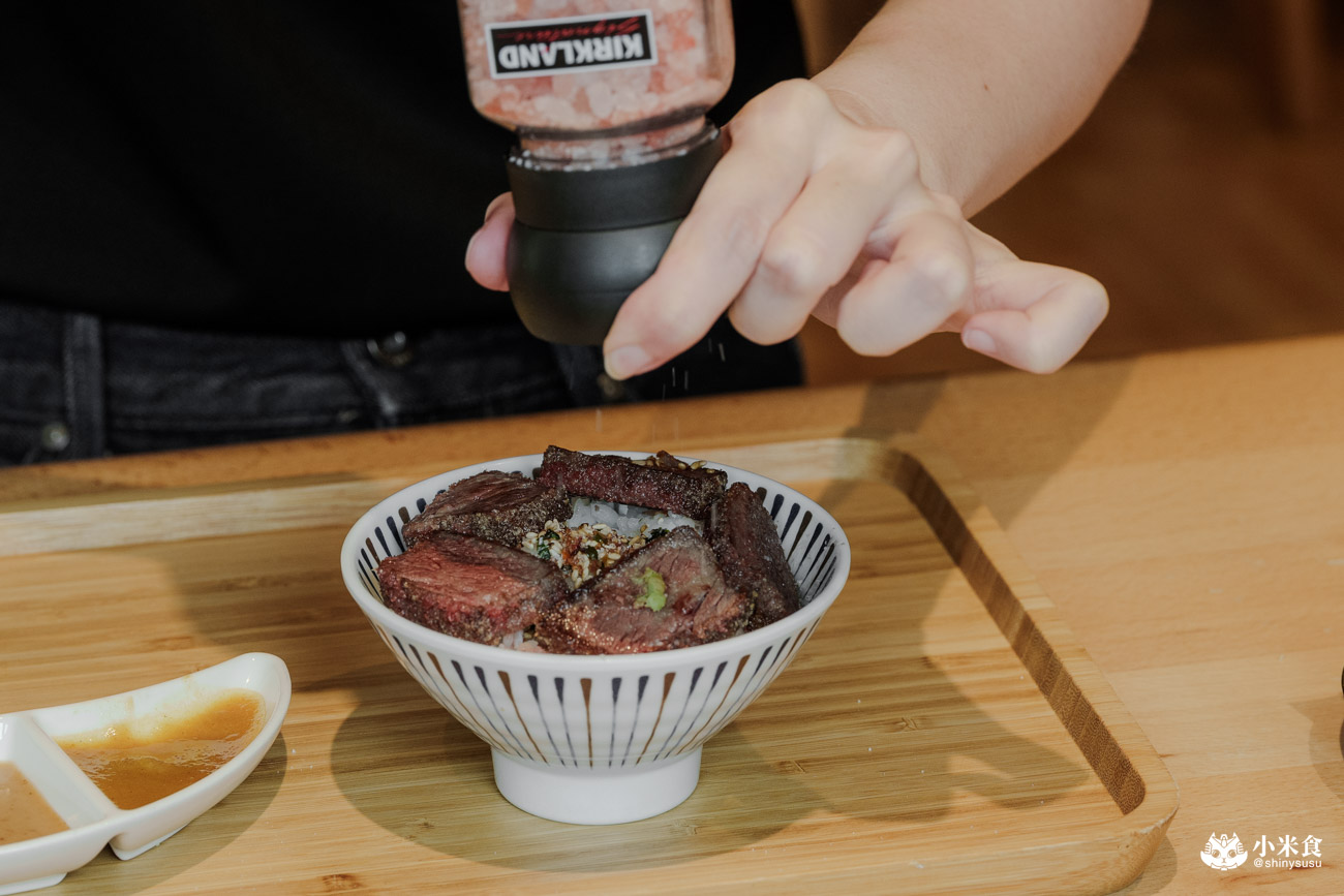 嵐山炸牛排｜熟成炸牛排、日式丼飯、漢堡排定食，台中聚餐餐廳推薦，芒果季閃亮登場